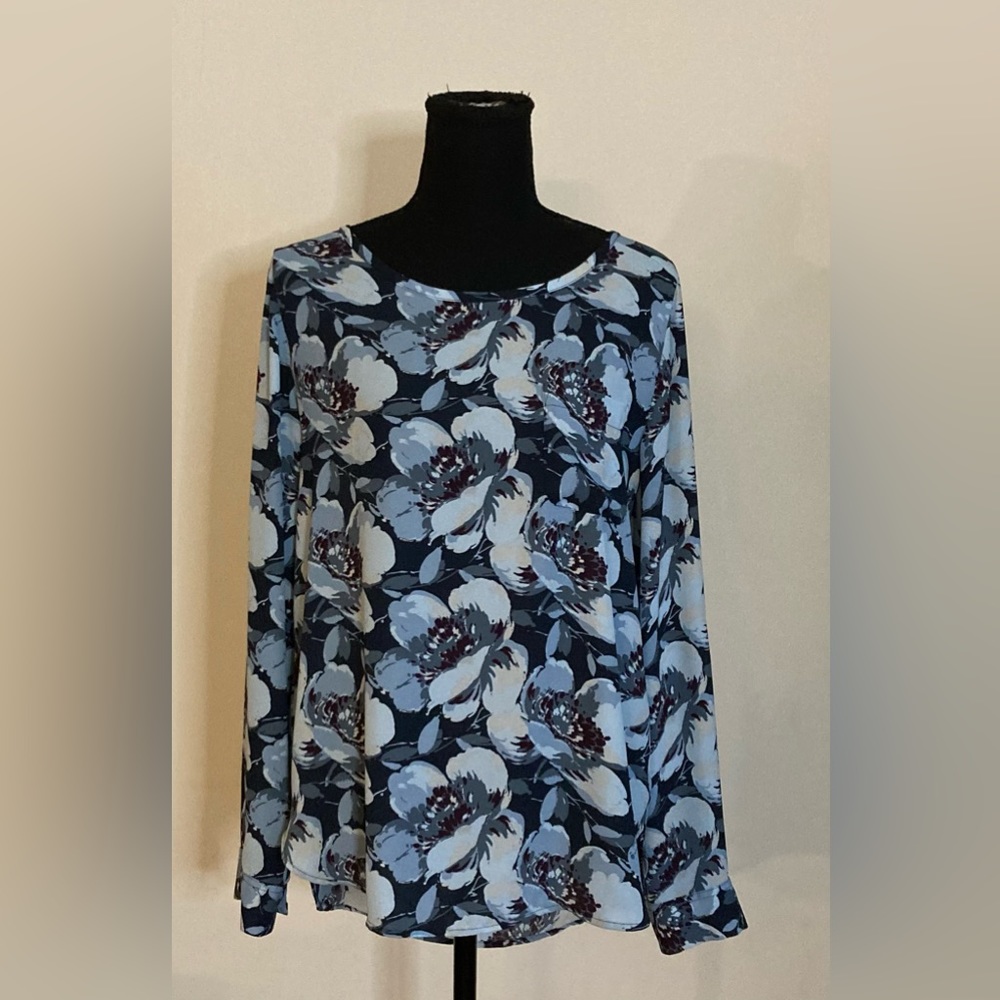 Loft Ann Taylor- Long Sleeve Blue Floral‎ Print Blouse